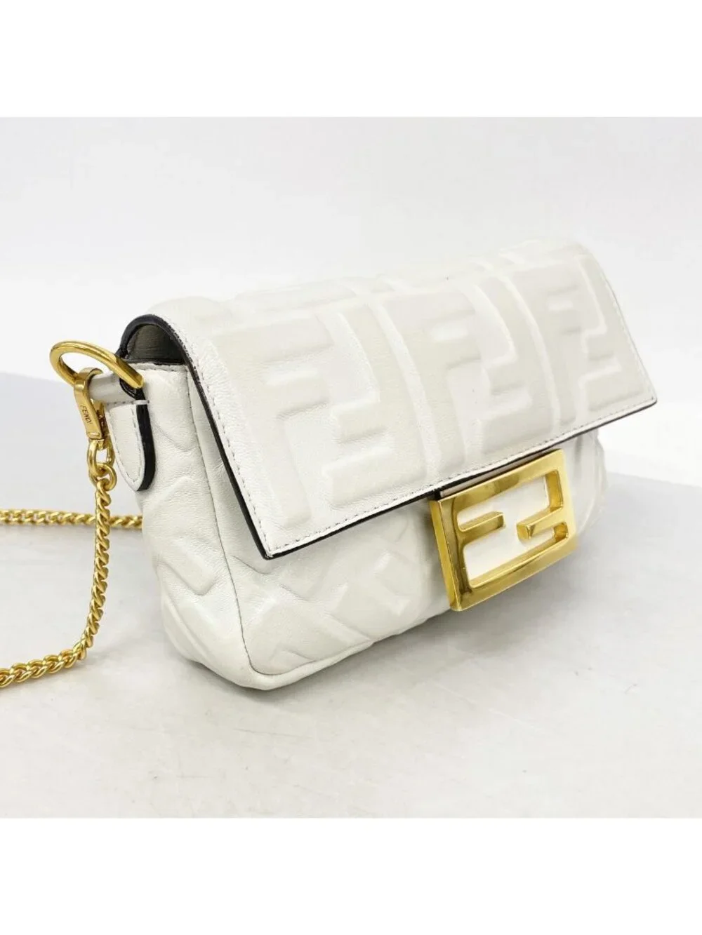 Fendi Shoulder Bag Bucket Leather White Gold